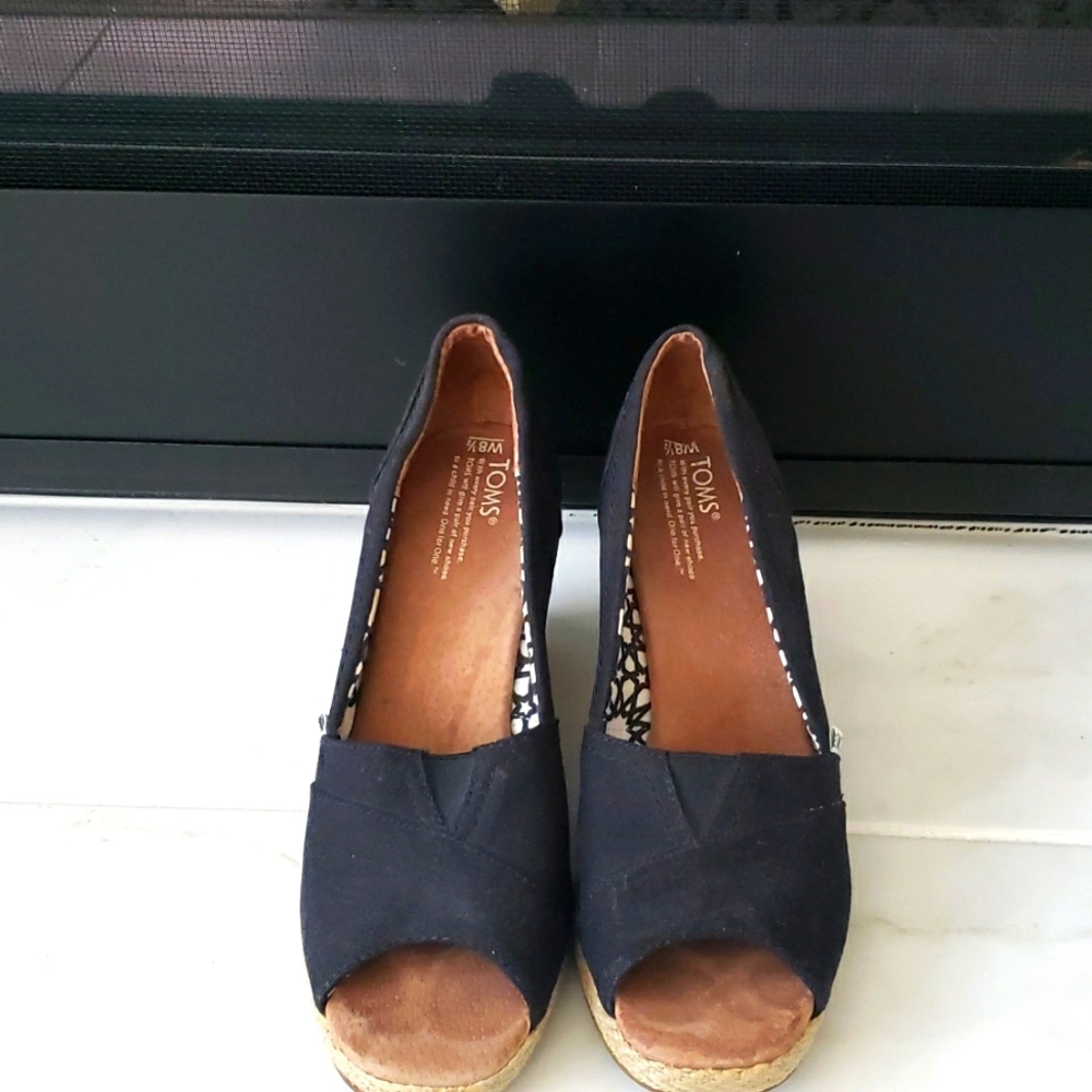 Toms wedges